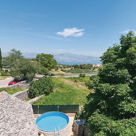 Holiday home Family Friendly House With A Swimming Pool Skrip